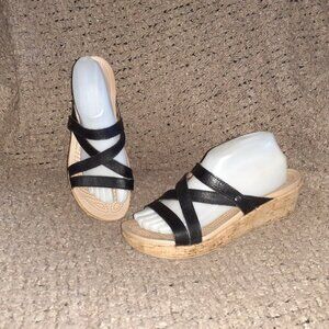 CROCS-A Leigh Cork Wedge Sandals-Black Leather Strappy-Sz 9-Excellent